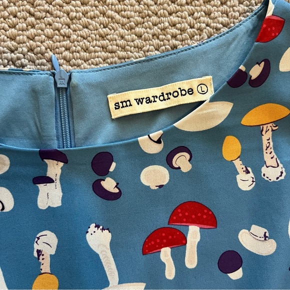 Sm wardrobe Blue Mushroom Print Midi Dress Size Large - Picture 6 of 9